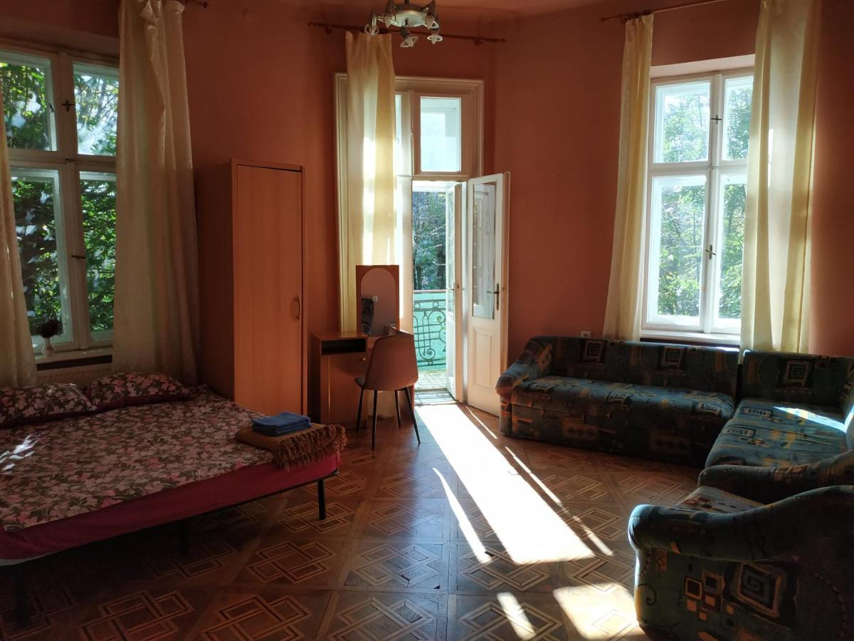Кімната В Серці Львова Leópolis Exterior foto